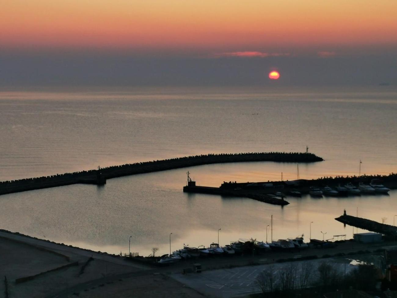 קונסטנצה Seaview Residence מראה חיצוני תמונה